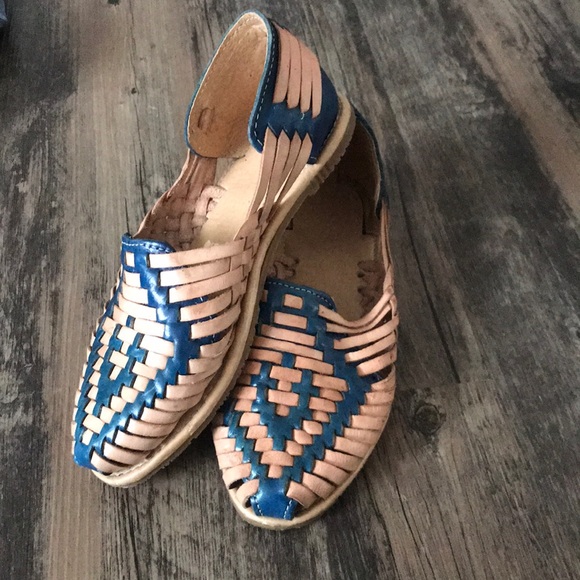 Hand Woven Shoes - Picture 1 of 2
